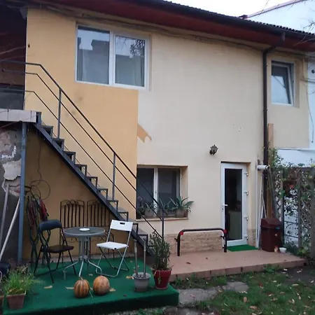 Nice And Cozy 2 Bedrooms Downtown Cluj-n